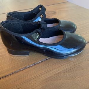 Tap shoes